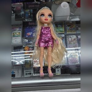 Rainbow High Premium Edition Paris Hilton Collector Doll